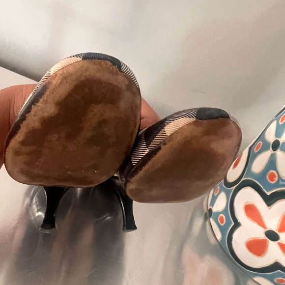 Burberry high heels 👠 - Picture 7 of 7